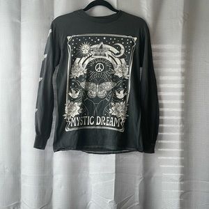 Brand: Full Tilt Size:XS Color: Grey with white design